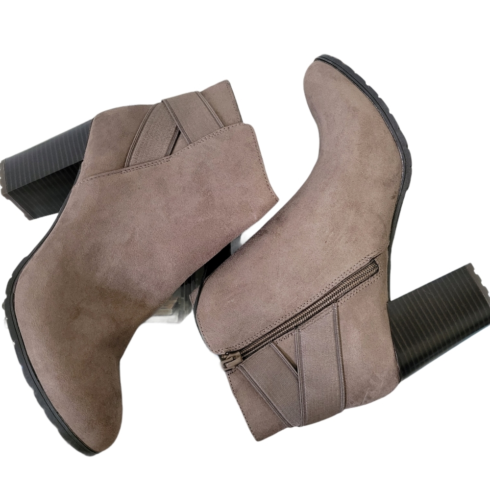 A New Day bark microsuede water repellant heeled ankle boots size 11